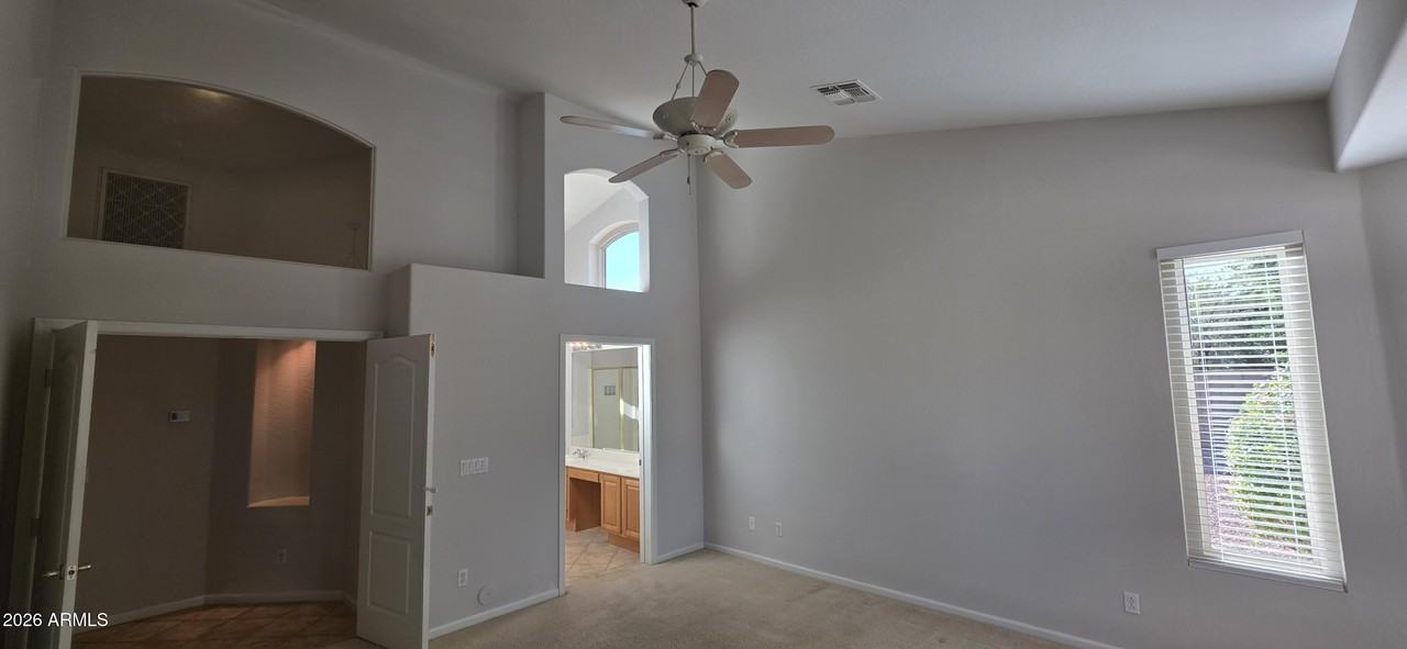 21506 N 73rd Ave - Photo 5 of 50