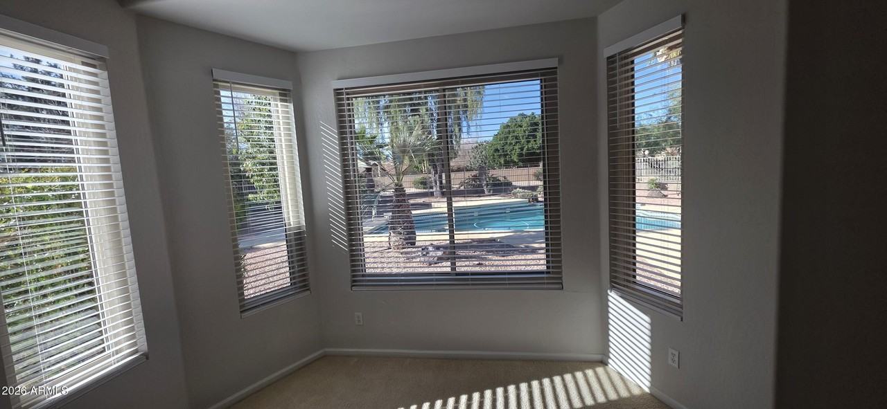 21506 N 73rd Ave - Photo 6 of 50