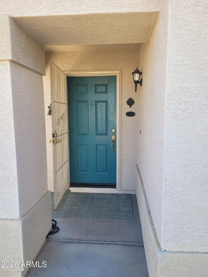 15733 W Watson Ln - Photo 4 of 17