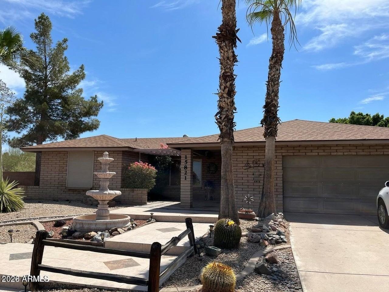 15821 N 9th Pl - Photo 2 of 27