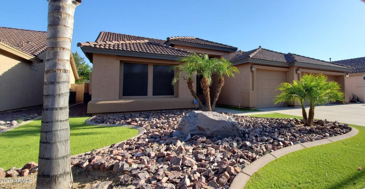 4117 W Menadota Dr - Photo 3 of 39