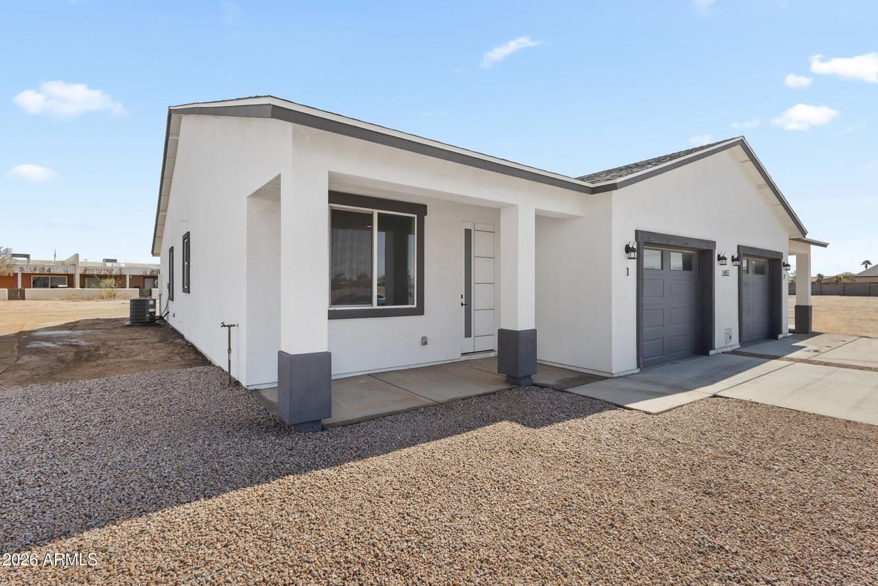 14055 S Berwick Rd - Photo 2 of 29