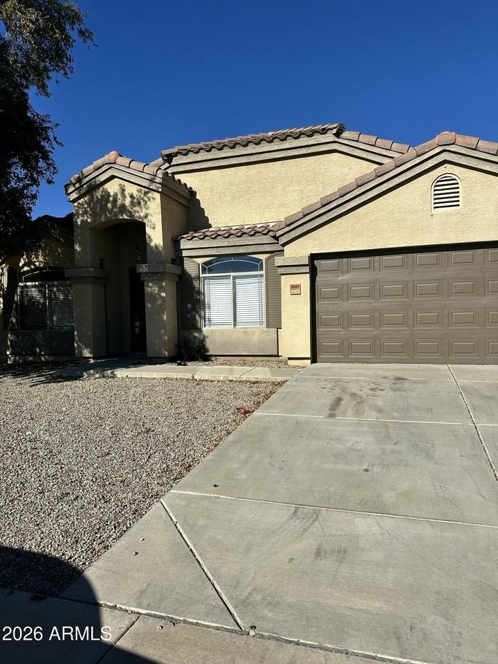 10520 W Magnolia St - Photo 2 of 30