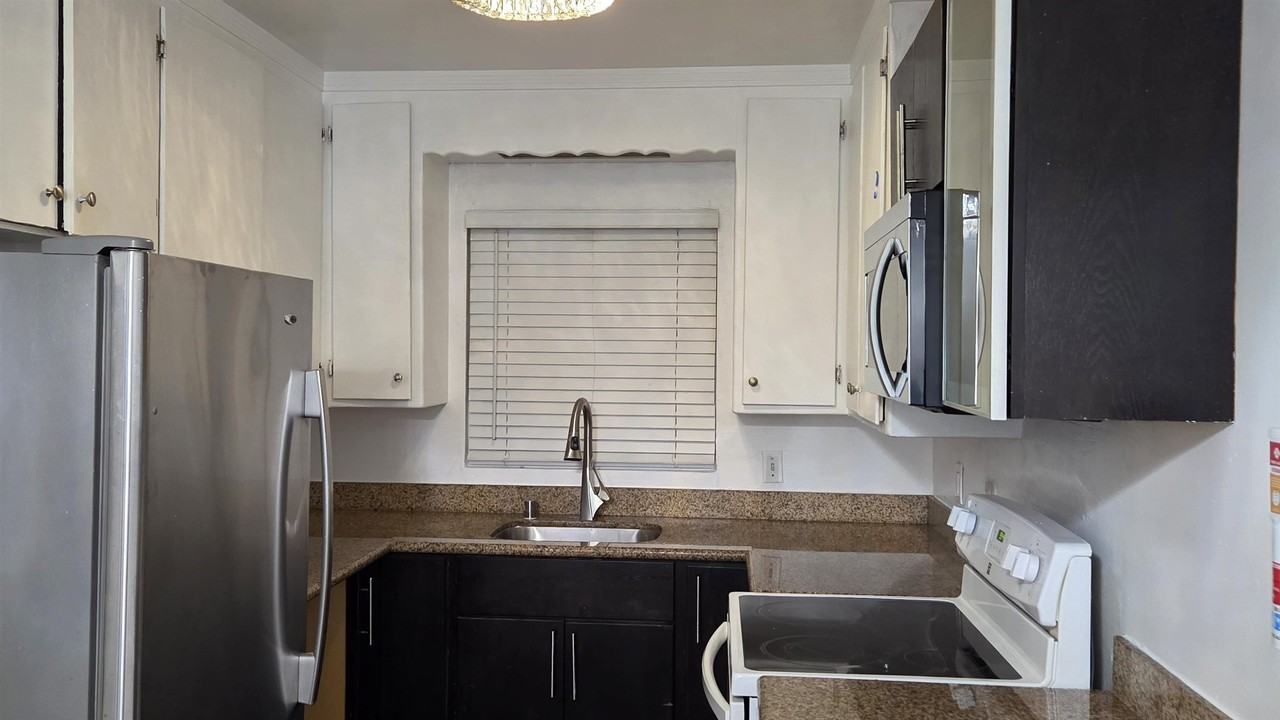 2635 38th Ave - Photo 4 of 4