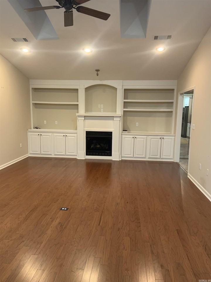 25 Enclave - Photo 3 of 18