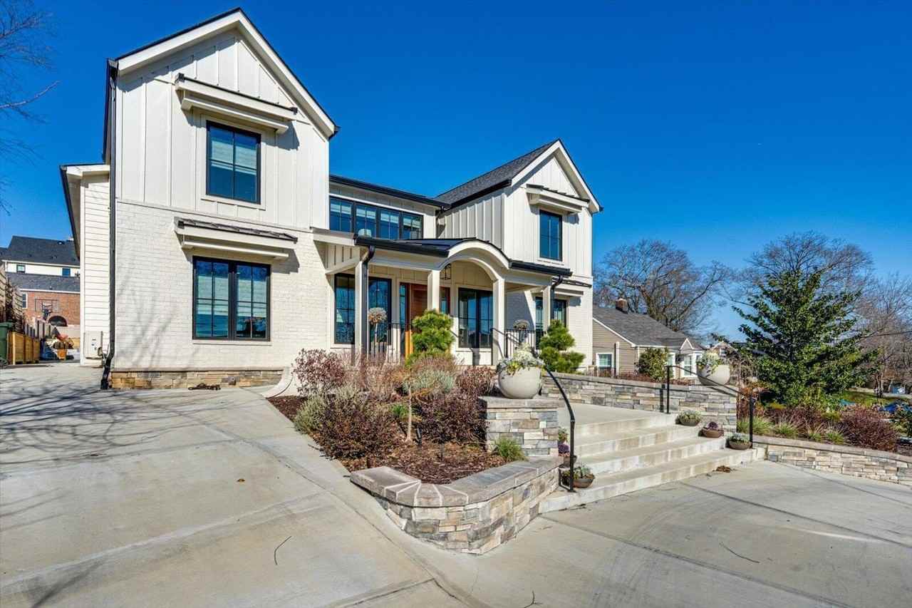 503 Winston Rd - Photo 3 of 50