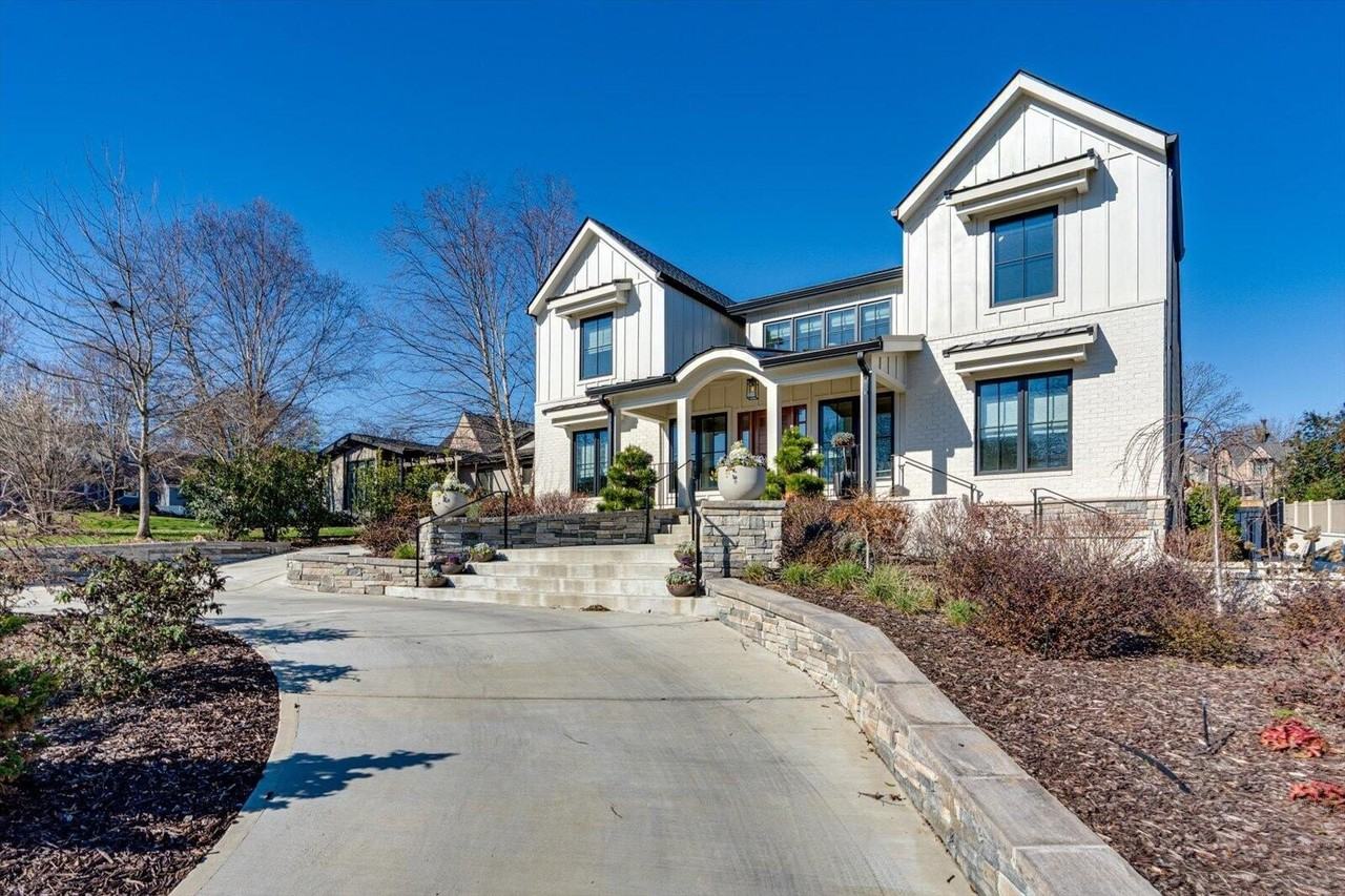 503 Winston Rd - Photo 4 of 50