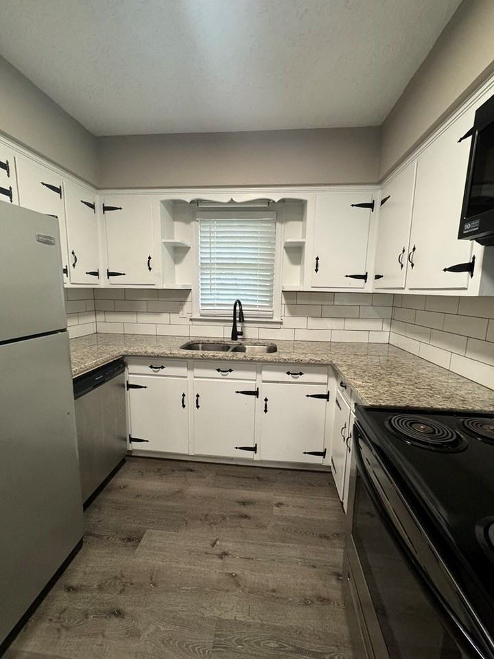 2633 Billie Dr - Photo 7 of 15