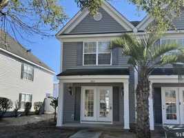 featured image of 2803 Hilton Dr