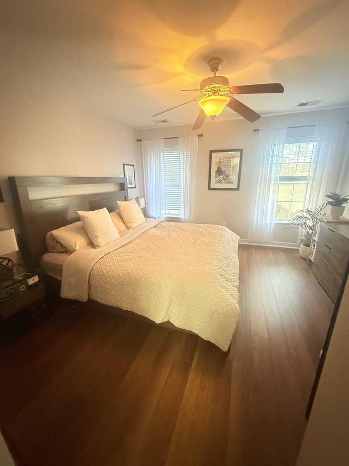 1124 Fairway Ln - Photo 7 of 12