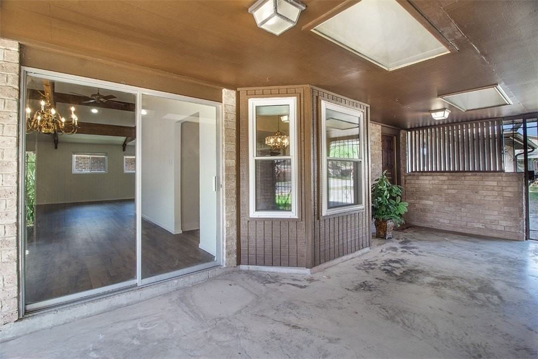 5801 Saint Andrews Dr - Photo 5 of 32