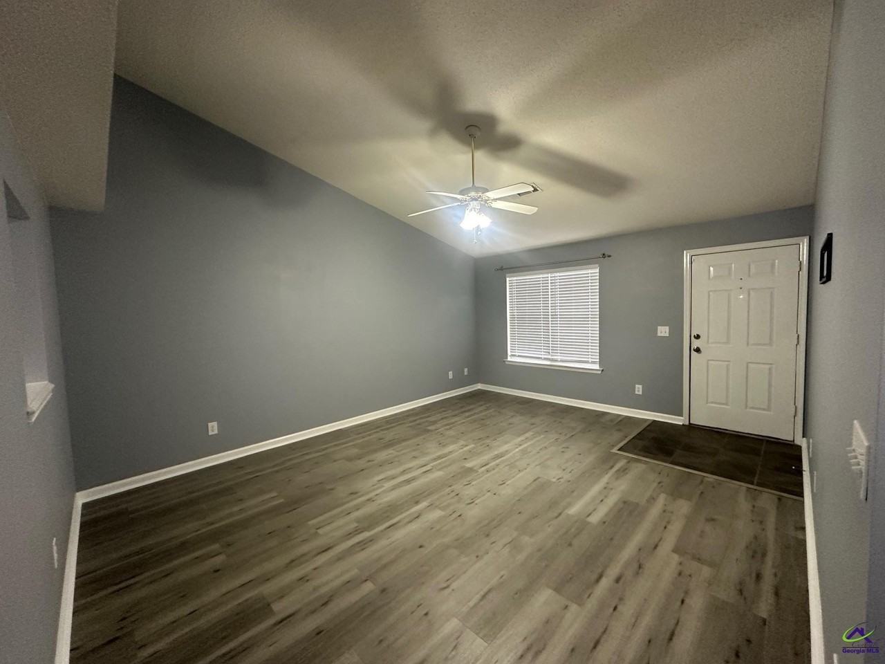 56 Skyway Dr - Photo 2 of 20