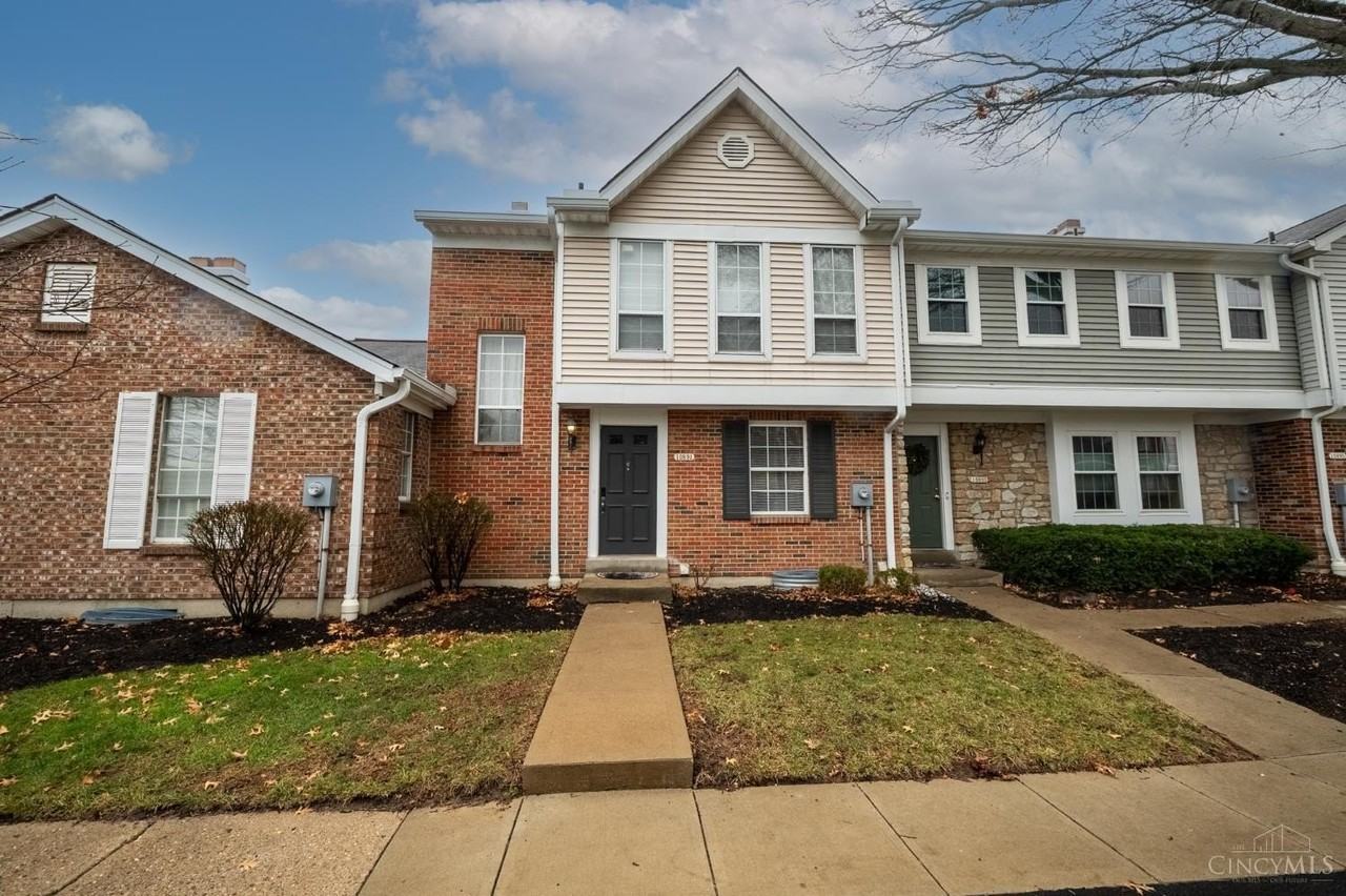 10891 Ponds Ln - Photo 3 of 37