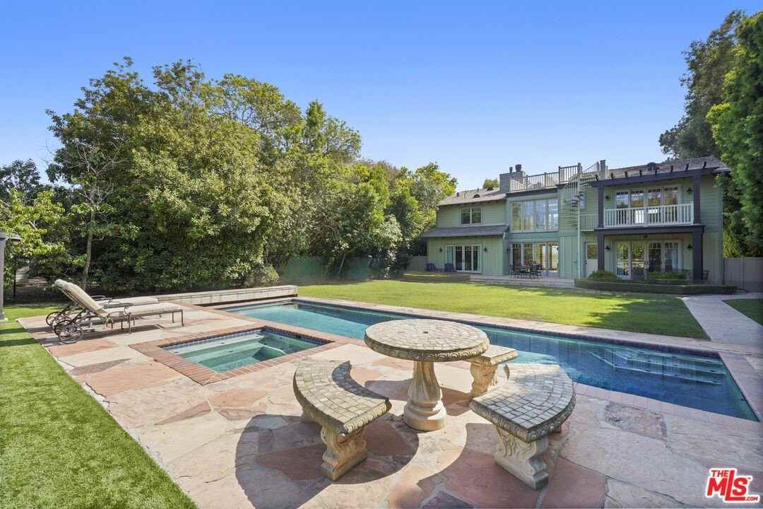 7322 Birdview Ave - Photo 6 of 29