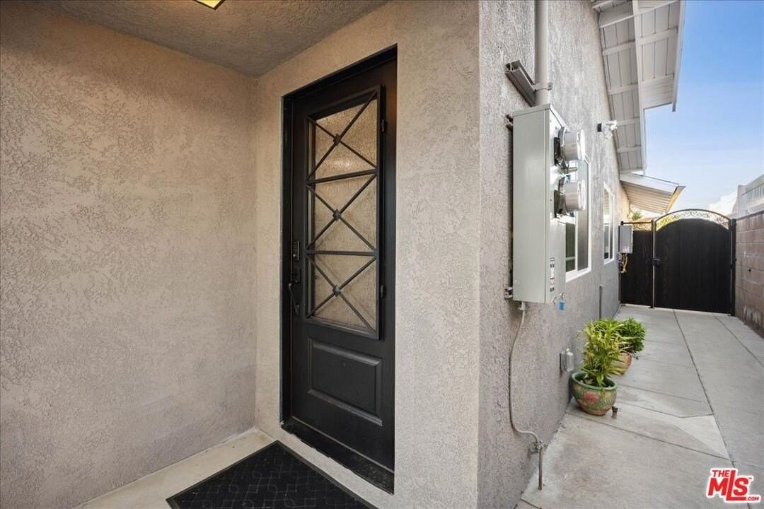 9728 Kessler Ave - Photo 4 of 13