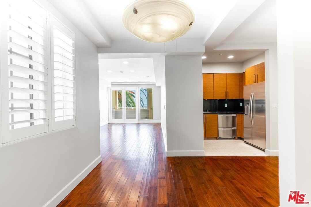 1751 Appian Way Unit 202 #202 - Photo 3 of 23