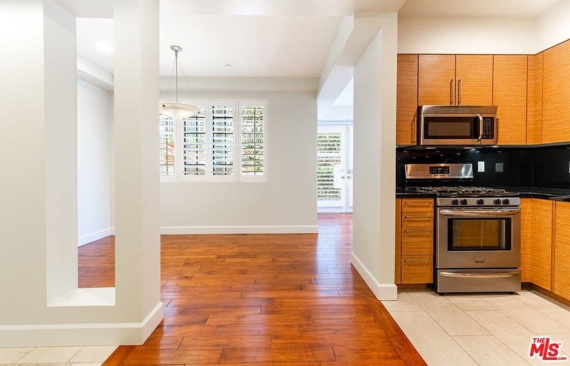 1751 Appian Way Unit 202 #202 - Photo 4 of 23