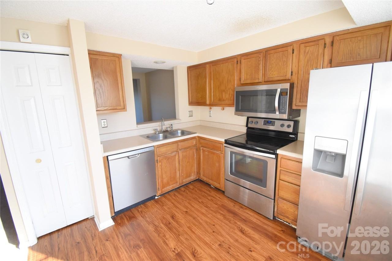 108 Water Oak Dr - Photo 4 of 29