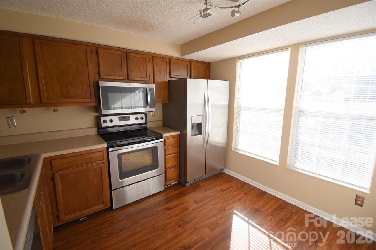 108 Water Oak Dr - Photo 5 of 29