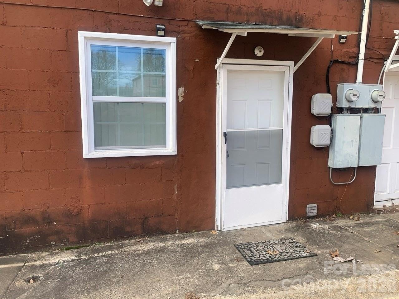 544 N Center St Unit D #D - Photo 2 of 15