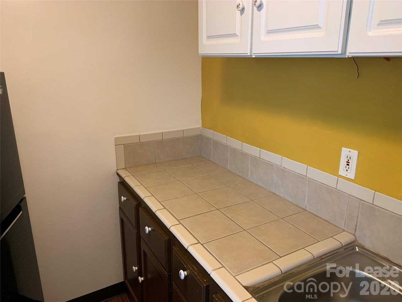 544 N Center St Unit D #D - Photo 4 of 15