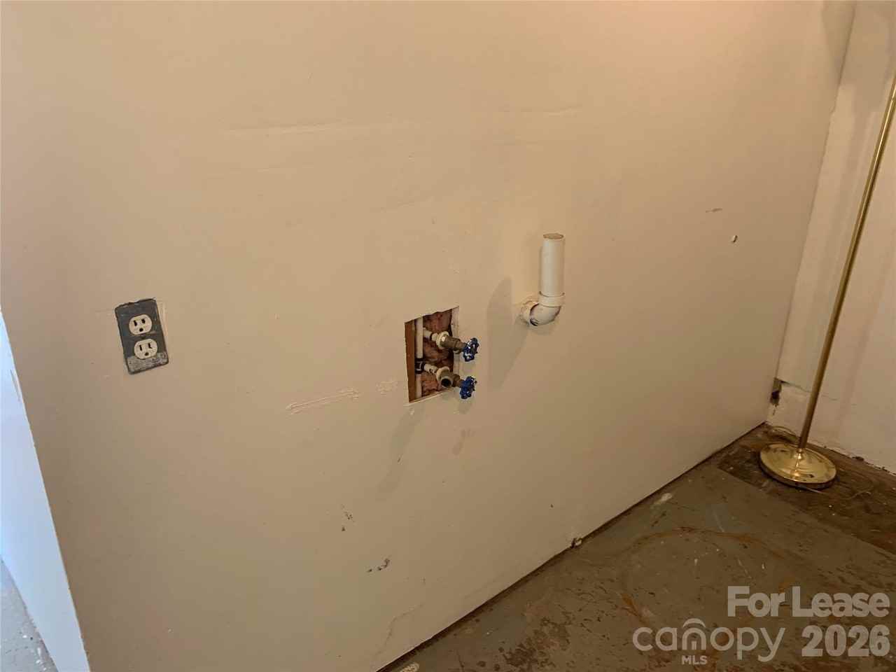 544 N Center St Unit D #D - Photo 6 of 15