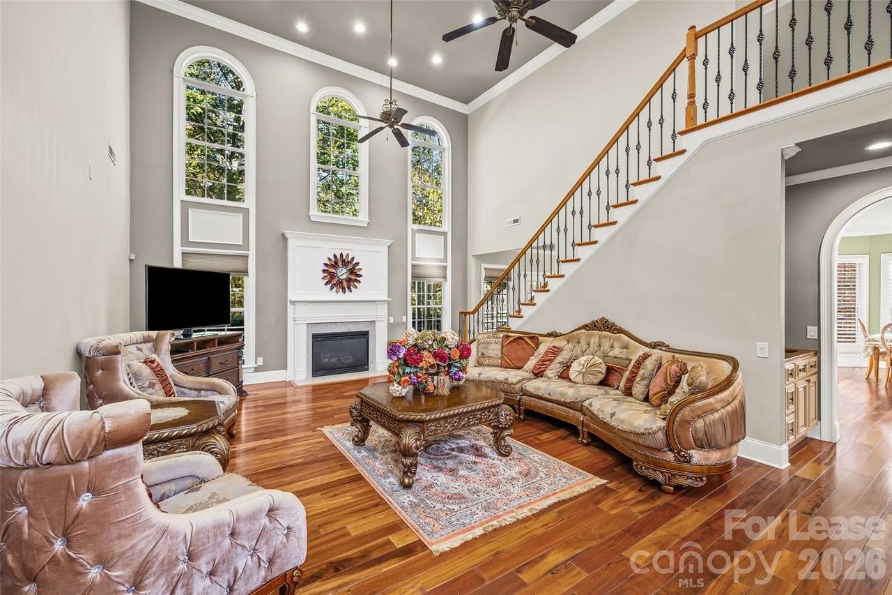 11645 James Richard Dr - Photo 4 of 38