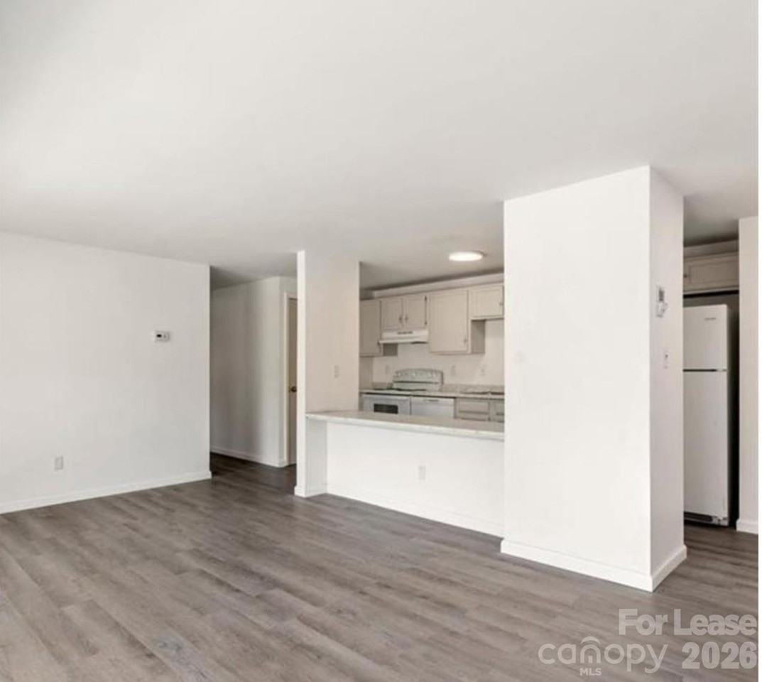 9333 Old Concord Rd Apt J #J - Photo 3 of 6