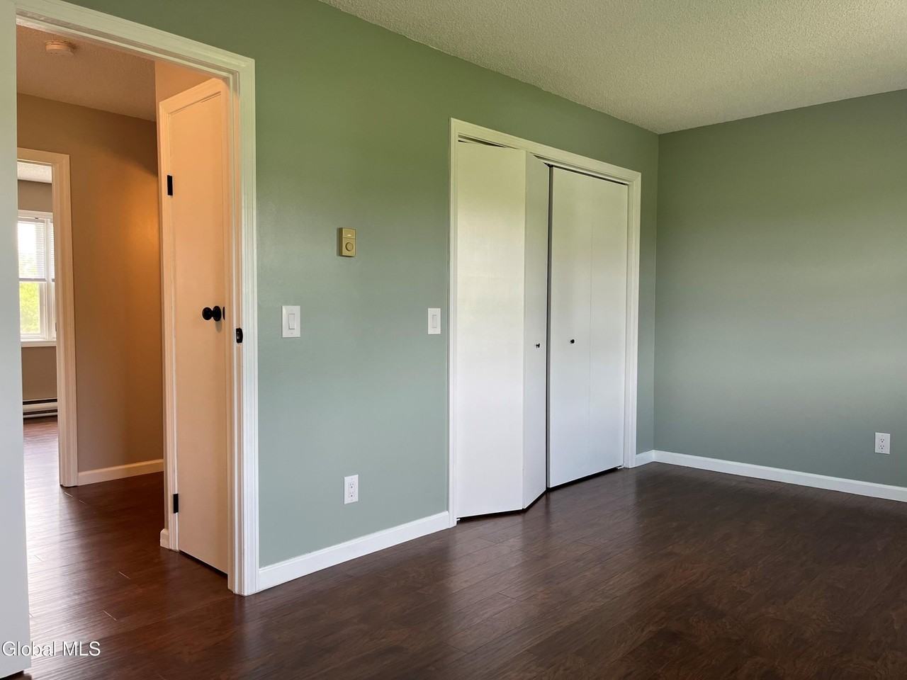 24 Reservoir Rd - Photo 7 of 15