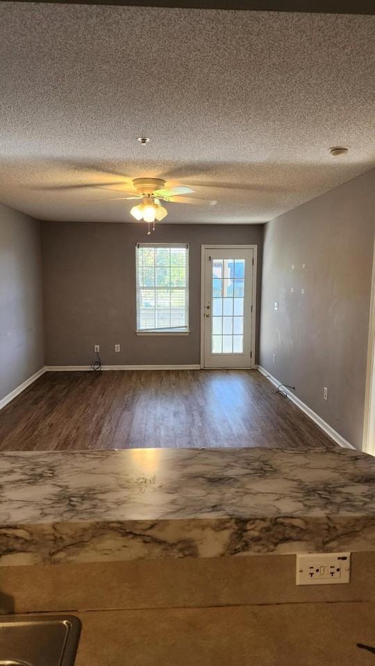 2601 Riverridge Ct Unit D #D - Photo 5 of 15