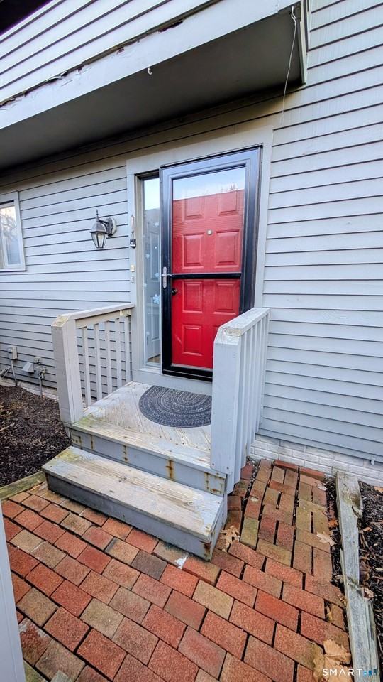 10 Ledgewood Dr #10 - Photo 2 of 38