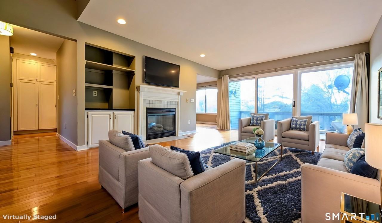 10 Ledgewood Dr #10 - Photo 5 of 38