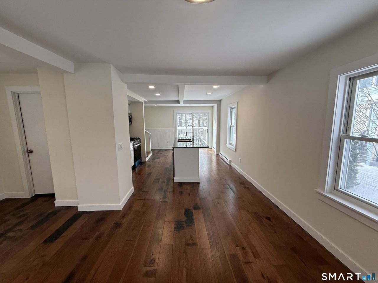 98 E Elm St - Photo 2 of 10