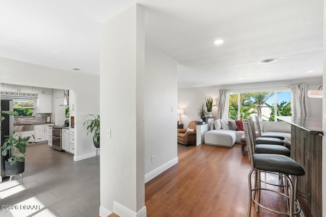 165 Ormond Pkwy - Photo 5 of 38