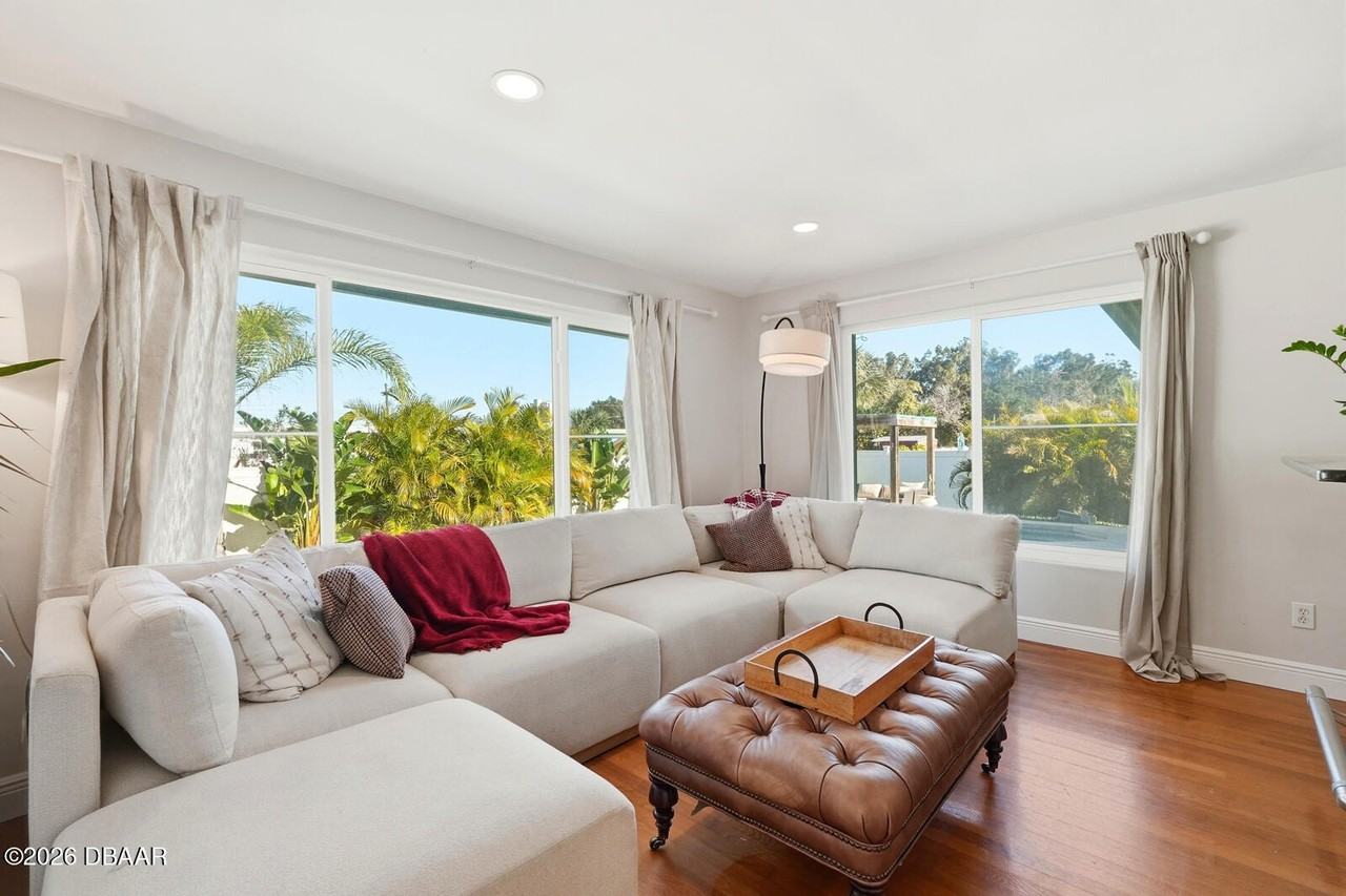 165 Ormond Pkwy - Photo 6 of 38