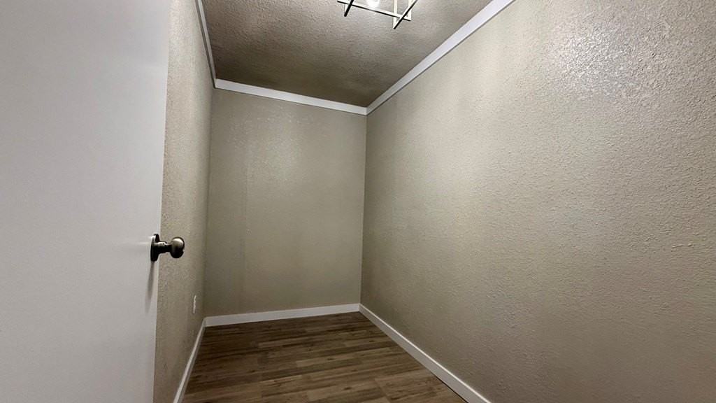 1089 Del Rio Blvd - Photo 7 of 14