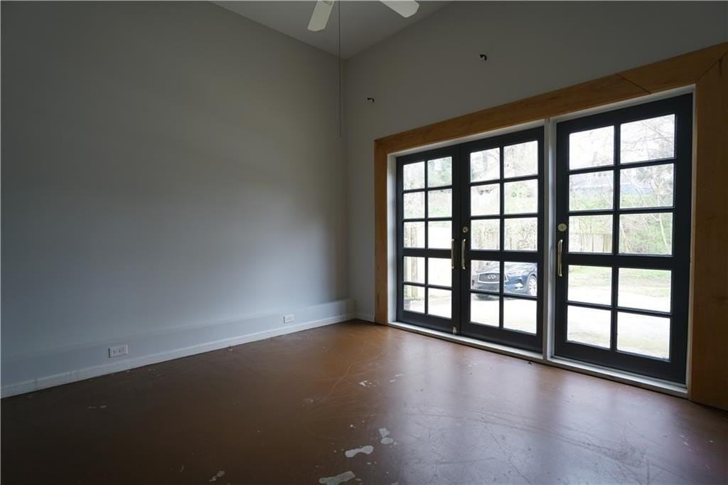 528 Rankin St Ne - Photo 3 of 14