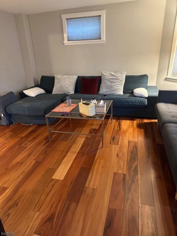 200 Claremont Ave - Photo 4 of 9