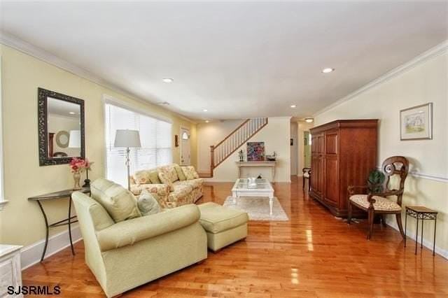 15 N Gladstone Ave - Photo 3 of 12