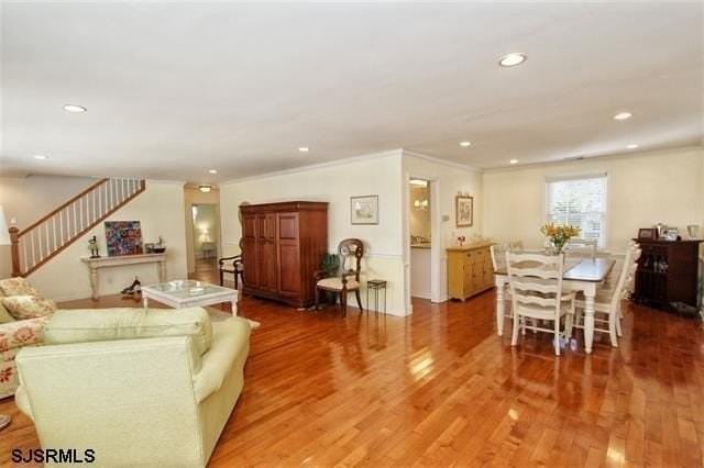 15 N Gladstone Ave - Photo 4 of 12