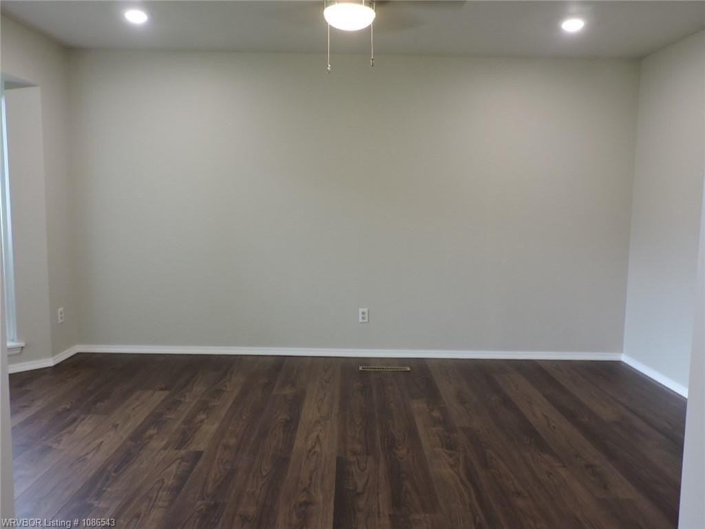 2041 S 70th St - Photo 2 of 23