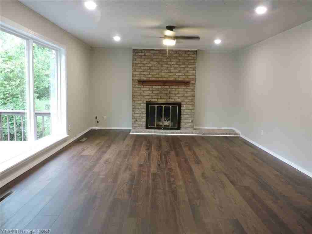 2041 S 70th St - Photo 3 of 23