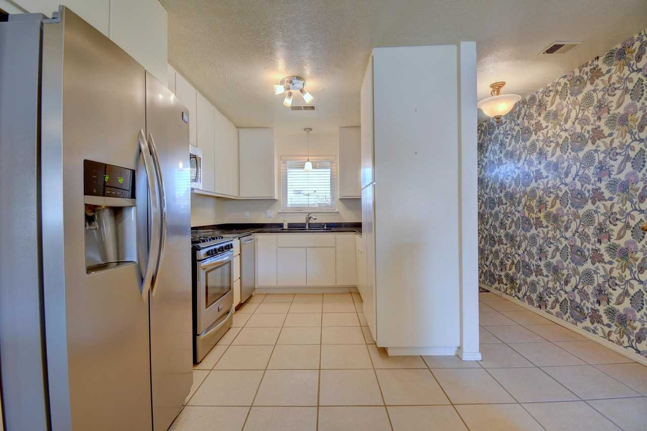 5316 Van Christopher Dr Ne - Photo 6 of 25