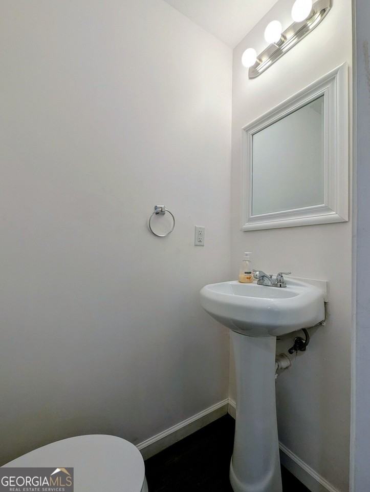 2533 Godfrey Dr Nw - Photo 7 of 37