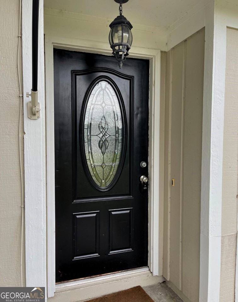 414 Sunnyside Dr - Photo 3 of 33