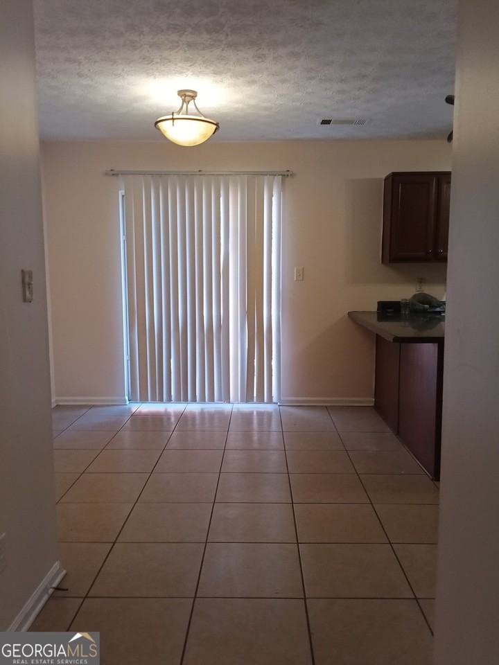 3049 Fields Dr - Photo 6 of 14