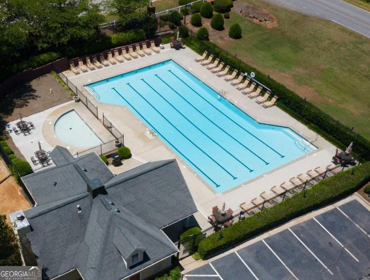 212 Rockport Dr - Photo 3 of 5