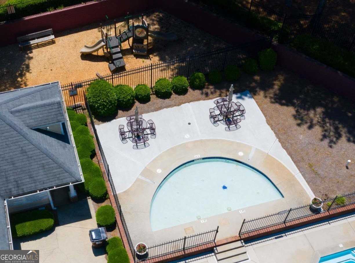 212 Rockport Dr - Photo 4 of 5