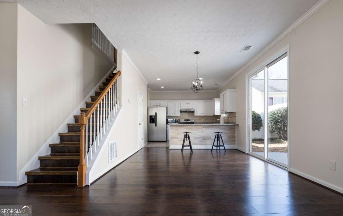 317 W Oaks Trl - Photo 3 of 18