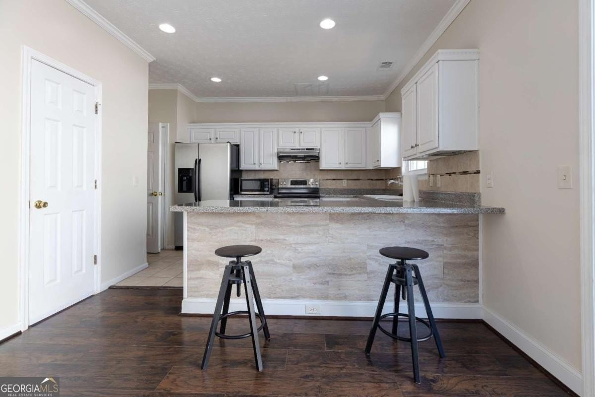 317 W Oaks Trl - Photo 4 of 18